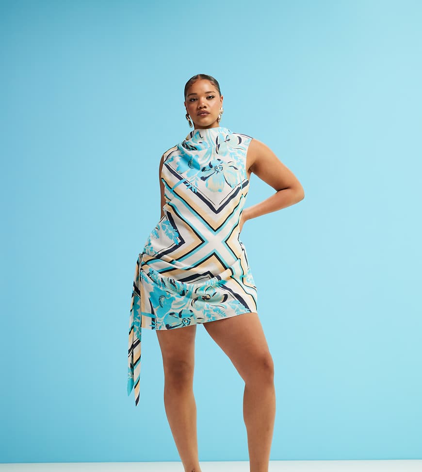 ASOS DESIGN Curve - Hochgeschlossenes Minikleid mit Halstuchprint und Drapierung-Bunt ASOS DESIGN Curve - Hochgeschlossenes Minikleid mit Halstuchprint und Drapierung-Bunt von ASOS Curve