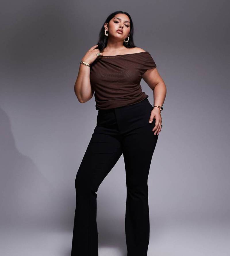 ASOS DESIGN Curve - Hochwertige Ponte-Schlaghose mit tailliertem Bund in Schwarz von ASOS Curve