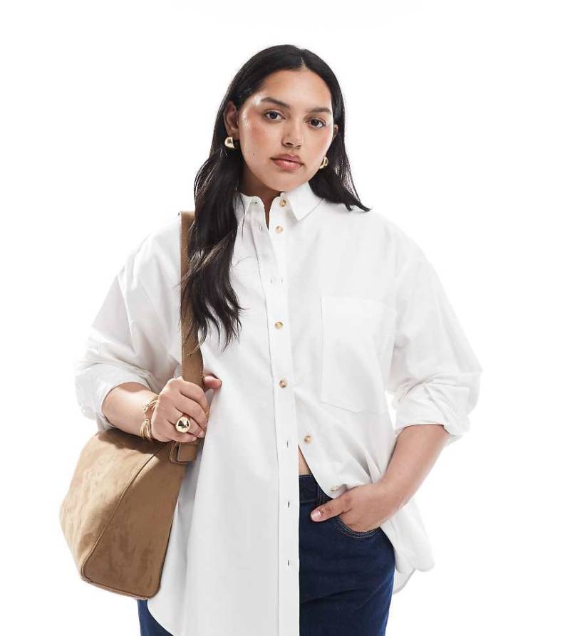 ASOS DESIGN Curve - Hochwertiges Oxfordhemd mit Schößchen-Weiß von ASOS Curve