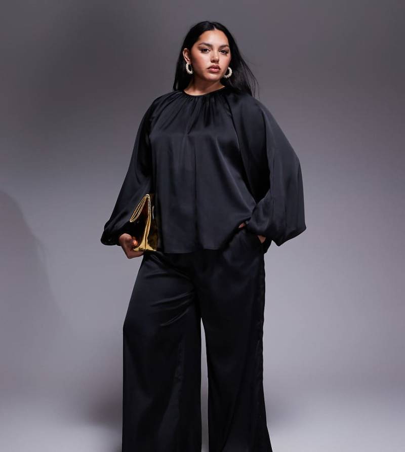 ASOS DESIGN Curve - Hose aus Satin in Schwarz mit weitem Bein, Kombiteil von ASOS Curve