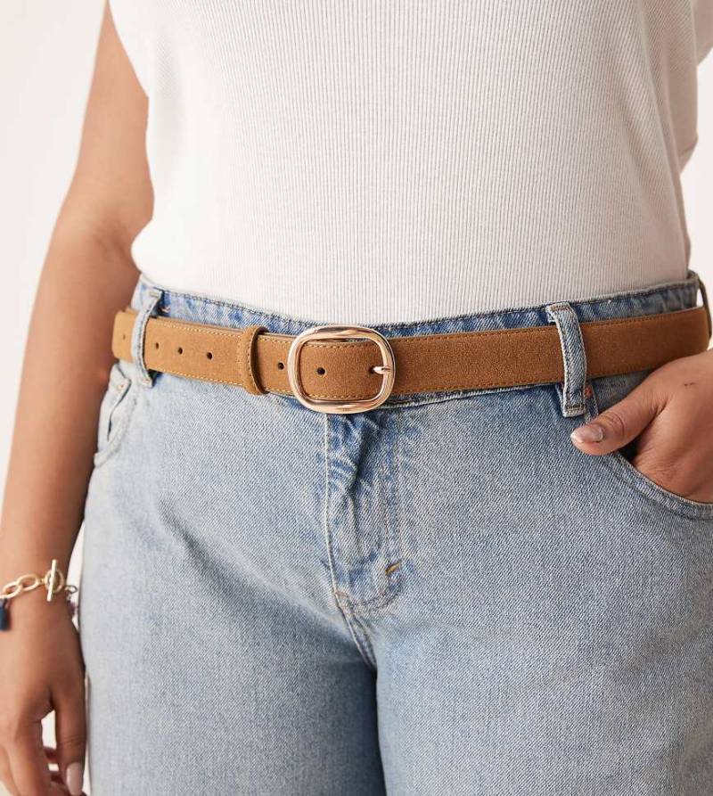 ASOS DESIGN Curve - Hüft- und Taillen-Jeansgürtel aus Wildlederimitat in Hellbraun von ASOS Curve