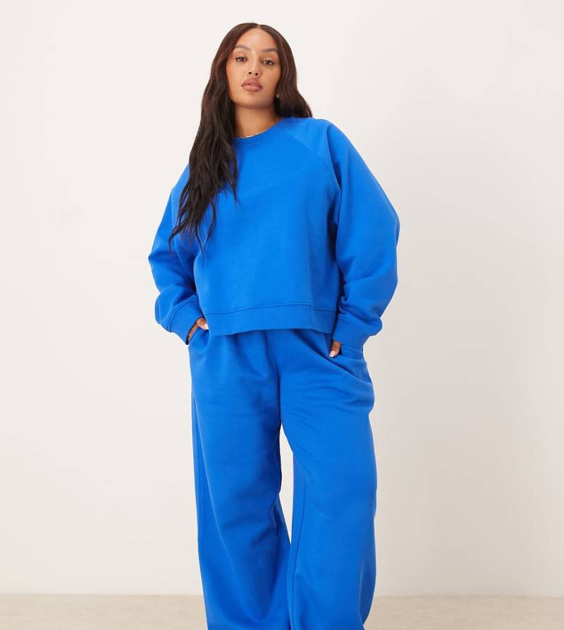 ASOS DESIGN Curve - Jogginghose in Blau mit weicher Innenseite und weitem Bein von ASOS Curve
