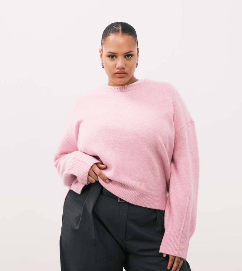 ASOS DESIGN Curve - Kastiger Pullover in Rosa mit Rundhalsausschnitt und Seitenschlitz von ASOS Curve
