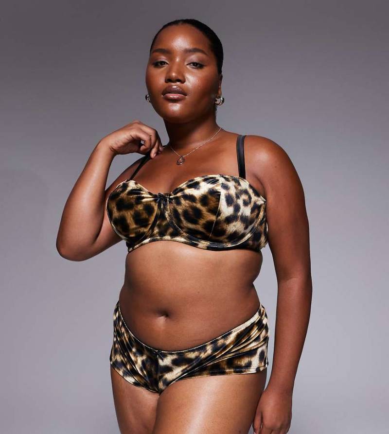 ASOS DESIGN Curve - Kora - Balconette-BH aus Samt in Braun mit Leopardenmuster mit Bügeln-Brown ASOS DESIGN Curve - Kora - Balconette-BH aus Samt in Braun mit Leopardenmuster mit Bügeln-Brown von ASOS Curve