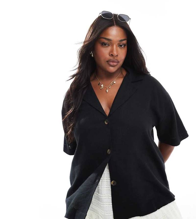 ASOS DESIGN Curve - Kurzärmliges Hemd aus Leinenmix in Schwarz von ASOS Curve