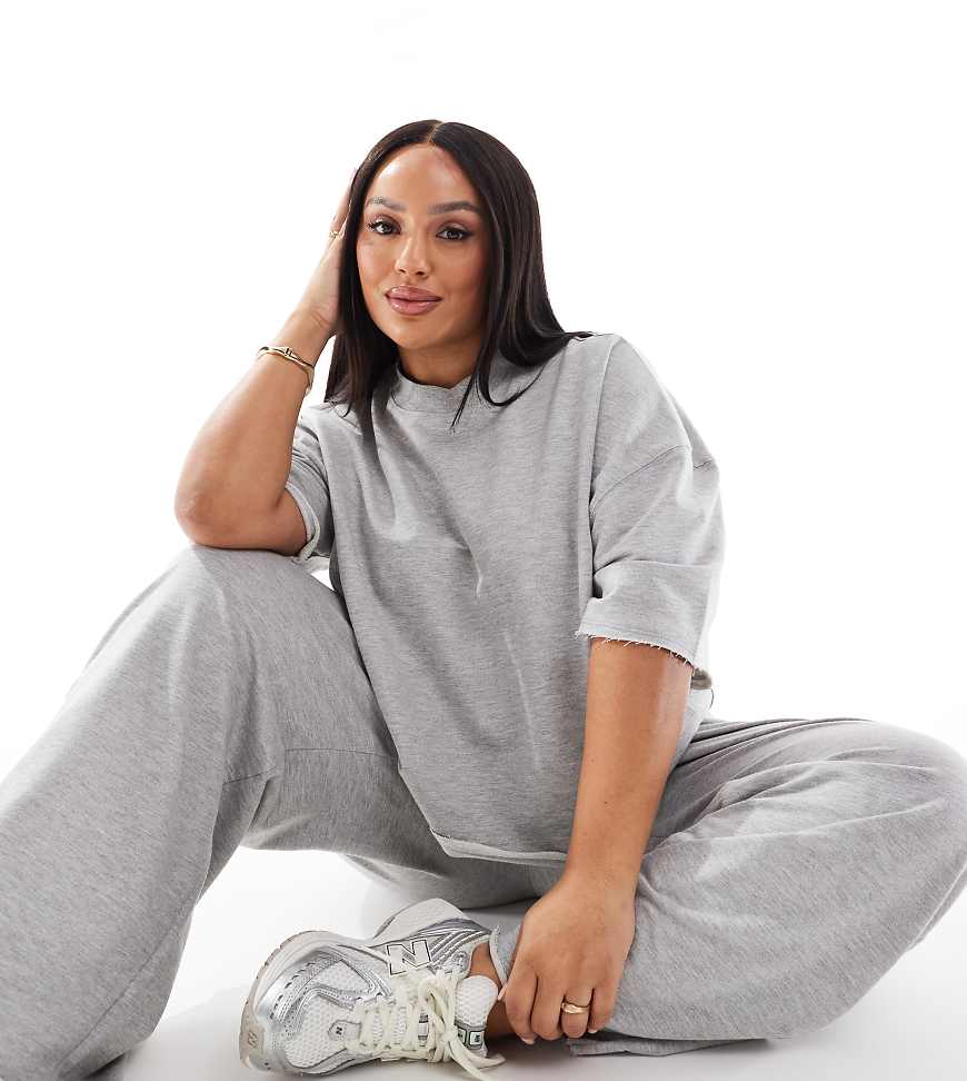 ASOS DESIGN Curve - Kurzärmliges Sweatshirt in meliertem Grau mit unbehandeltem Saum von ASOS Curve