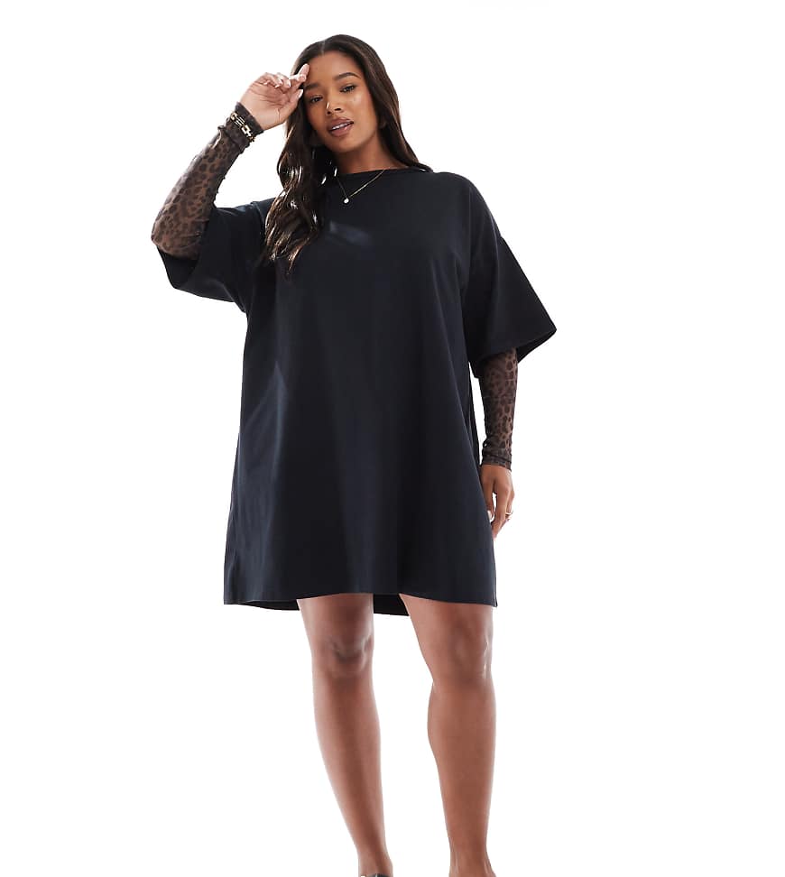 ASOS DESIGN Curve - Kurzes T-Shirt-Kleid mit Ärmeln aus Netzstoff mit Leopardenmuster-Schwarz von ASOS Curve