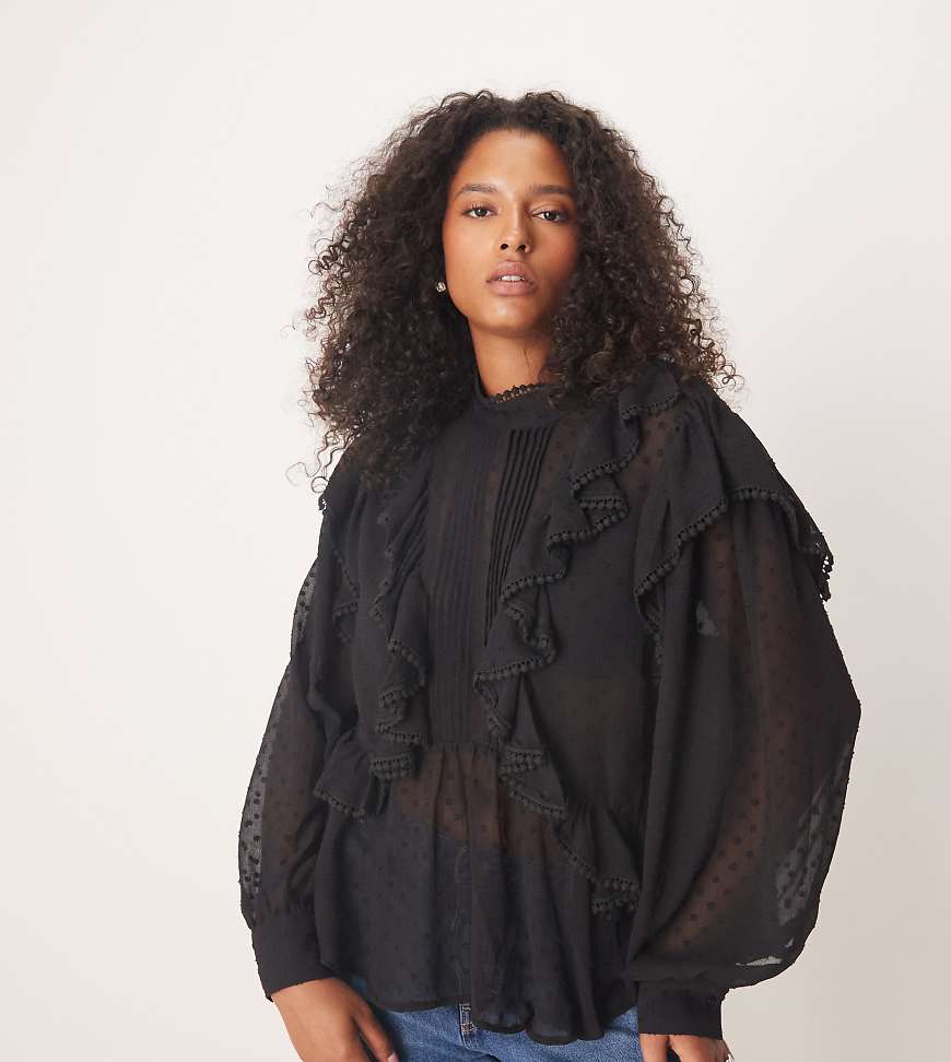 ASOS DESIGN Curve - Langärmlige Bluse in Schwarz mit Rüschen und Stickerei von ASOS Curve