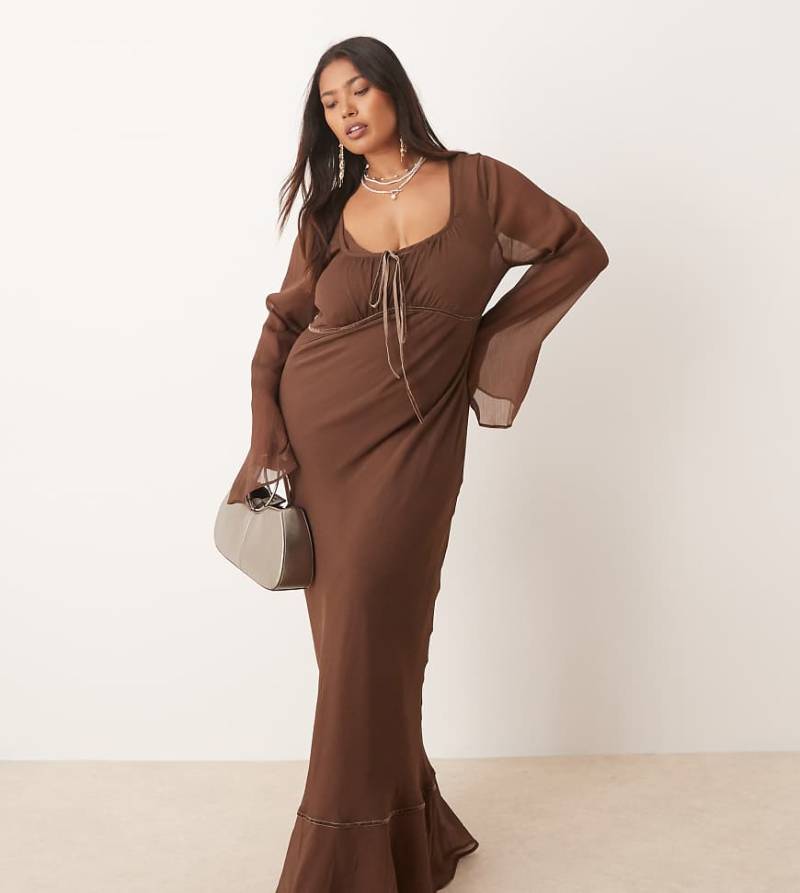 ASOS DESIGN Curve - Langärmliges Maxikleid in Schokobraun mit geraffter Brustpartie von ASOS Curve