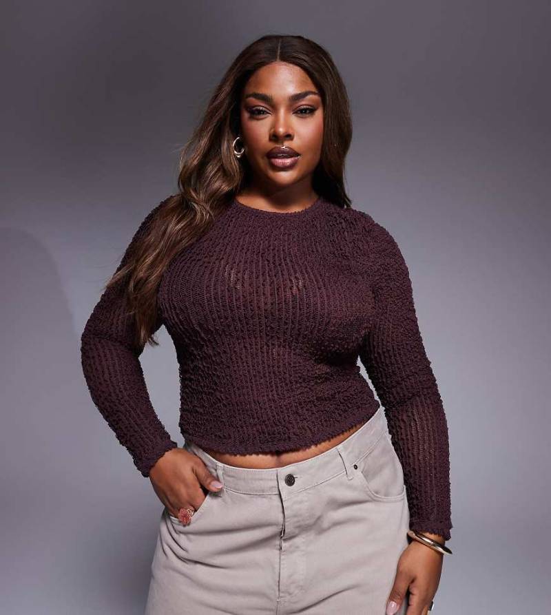 ASOS DESIGN Curve - Langärmliges Oberteil in Schokobraun mit Struktur und Rüschen-Brown von ASOS Curve