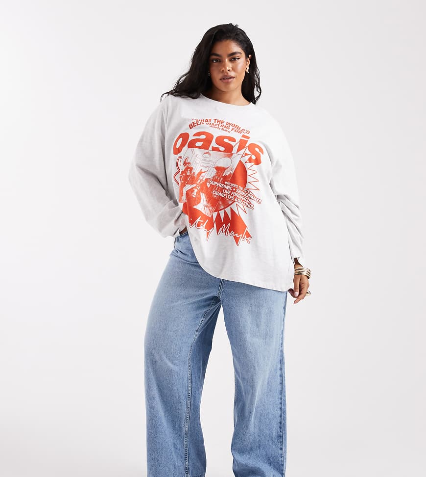 ASOS DESIGN Curve - Langärmliges Oversize-T-Shirt in Grau mit lizenziertem „Oasis Debut Album"-Grafikprint ASOS DESIGN Curve - Langärmliges Oversize-T-Shirt in Grau mit lizenziertem „Oasis Debut Album"-Grafikprint von ASOS Curve