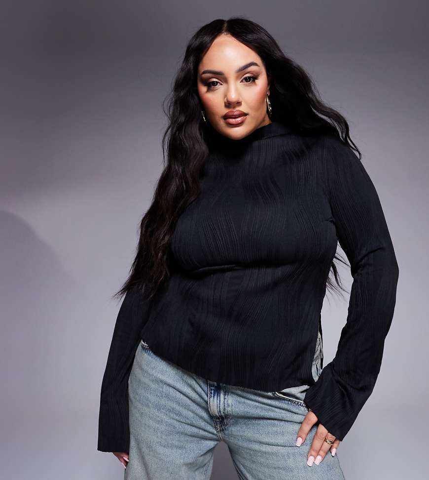 ASOS DESIGN Curve - Langärmliges Plissee-Oberteil in Schwarz mit Stehkragen ASOS DESIGN Curve - Langärmliges Plissee-Oberteil in Schwarz mit Stehkragen von ASOS Curve