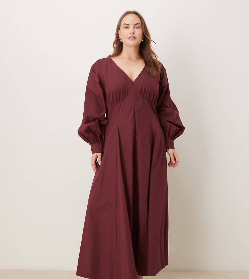 ASOS DESIGN Curve - Langärmliges Popeline-Maxikleid in Beerenrot mit V-Ausschnitt von ASOS Curve