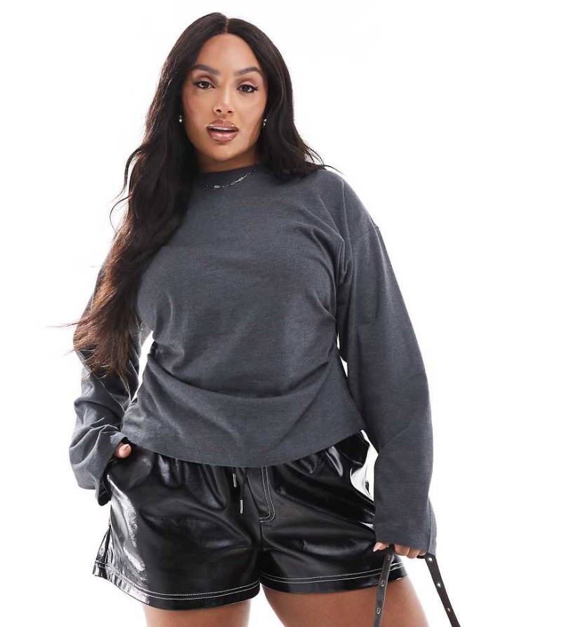 ASOS DESIGN Curve - Langärmliges T-Shirt in Anthrazit mit Korsettdetail in der Taille-Grau von ASOS Curve