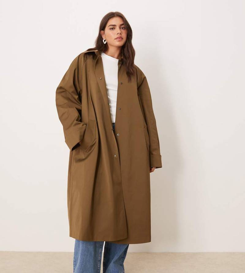 ASOS DESIGN Curve - Langer Trenchcoat in Khaki-Braun von ASOS Curve