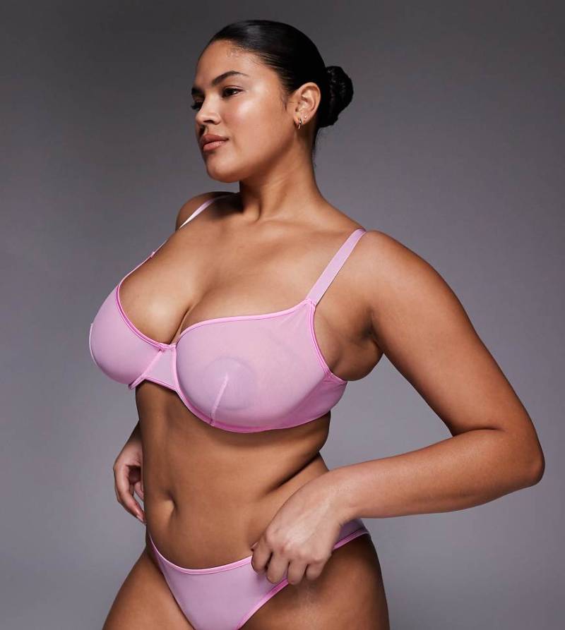 ASOS DESIGN Curve - Lennox - Brazilian-Slip aus Netzstoff in Babyrosa mit hohem Beinausschnitt und Satineinfassung von ASOS Curve