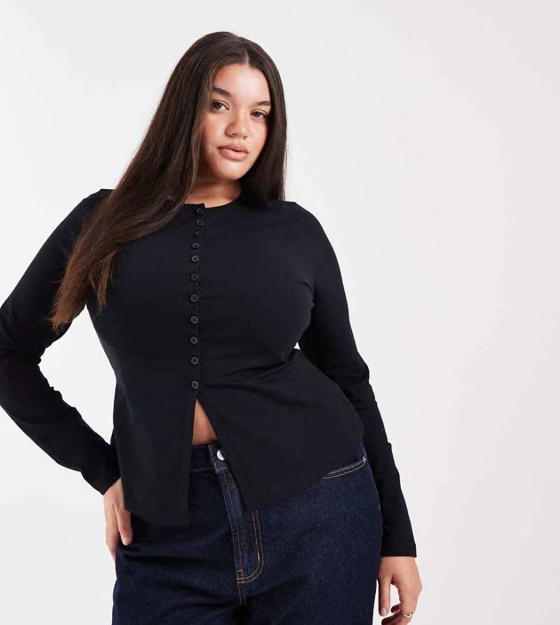 ASOS DESIGN Curve - Longline-Oberteil aus Baumwolle in Schwarz mit durchgehender Knopfleiste von ASOS Curve