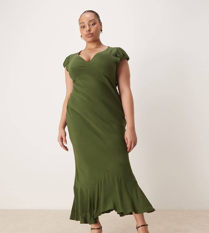 ASOS DESIGN Curve - Maxi-Freizeitkleid in Grün mit Puffärmeln und V-Ausschnitt-Bunt ASOS DESIGN Curve - Maxi-Freizeitkleid in Grün mit Puffärmeln und V-Ausschnitt-Bunt von ASOS Curve