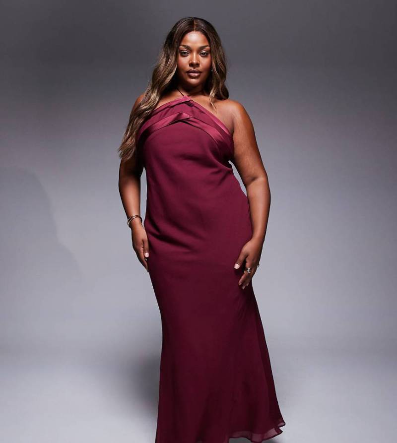 ASOS DESIGN Curve - Neckholder-Maxikleid in Burgunderrot mit Zierstreifen aus Satin von ASOS Curve