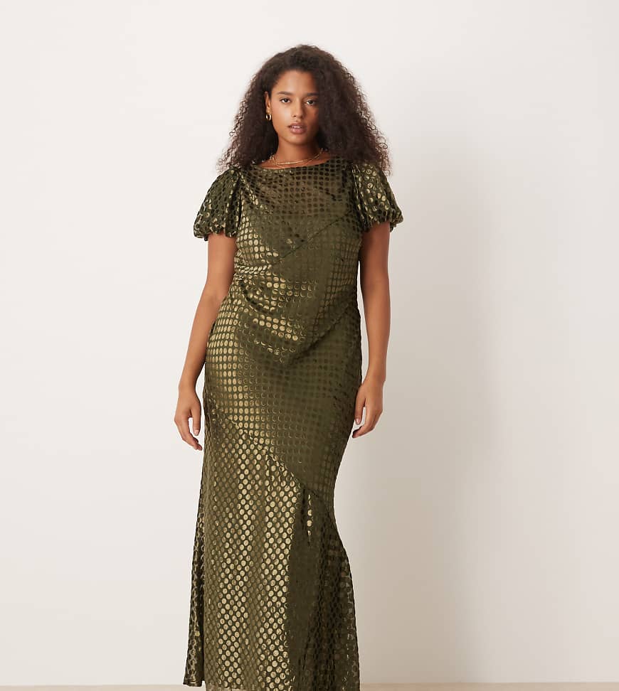 ASOS DESIGN Curve - Maxikleid in Olivgrün aus Ausbrennersamt mit U-Ausschnitt-Rot von ASOS Curve