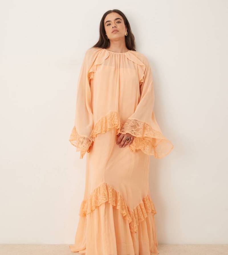 ASOS DESIGN Curve - Maxikleid in Orange mit Spitzeneinsatz und Rüschendetail von ASOS Curve