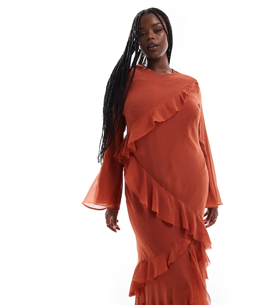 ASOS DESIGN Curve - Maxikleid in Rostrot mit ausgestellten langen Ärmeln und auffälligem Rüschenbesatz ASOS DESIGN Curve - Maxikleid in Rostrot mit ausgestellten langen Ärmeln und auffälligem Rüschenbesatz von ASOS Curve