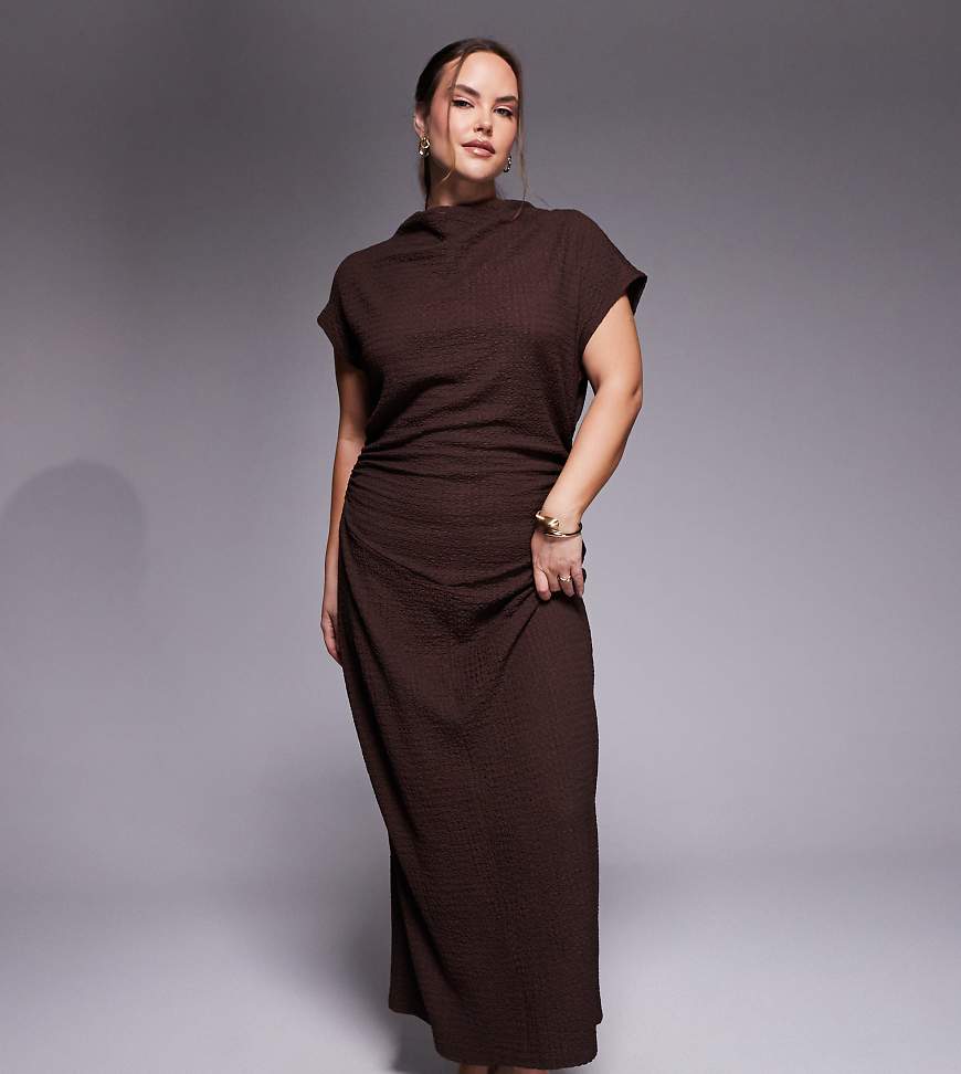 ASOS DESIGN Curve - Maxikleid in Schokobraun mit überschnittenen Ärmeln-Brown von ASOS Curve