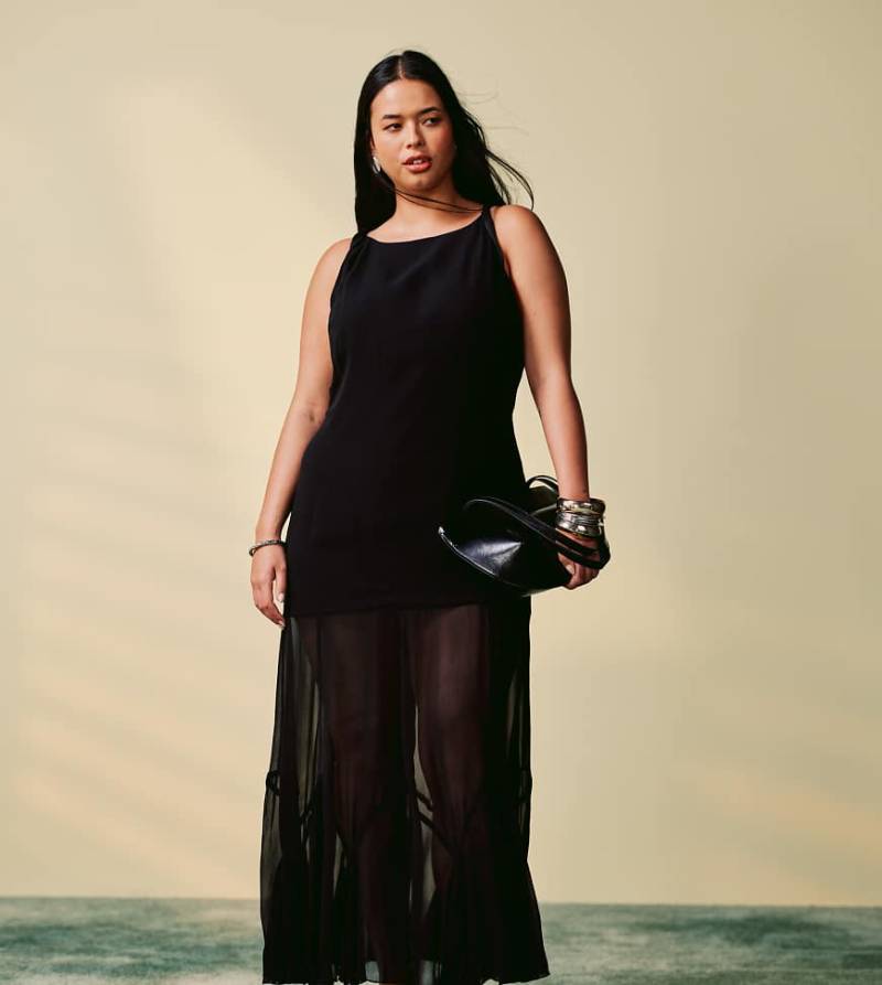 ASOS DESIGN Curve - Maxikleid in Schwarz mit Godet-Saum und tief angesetzter Taille von ASOS Curve