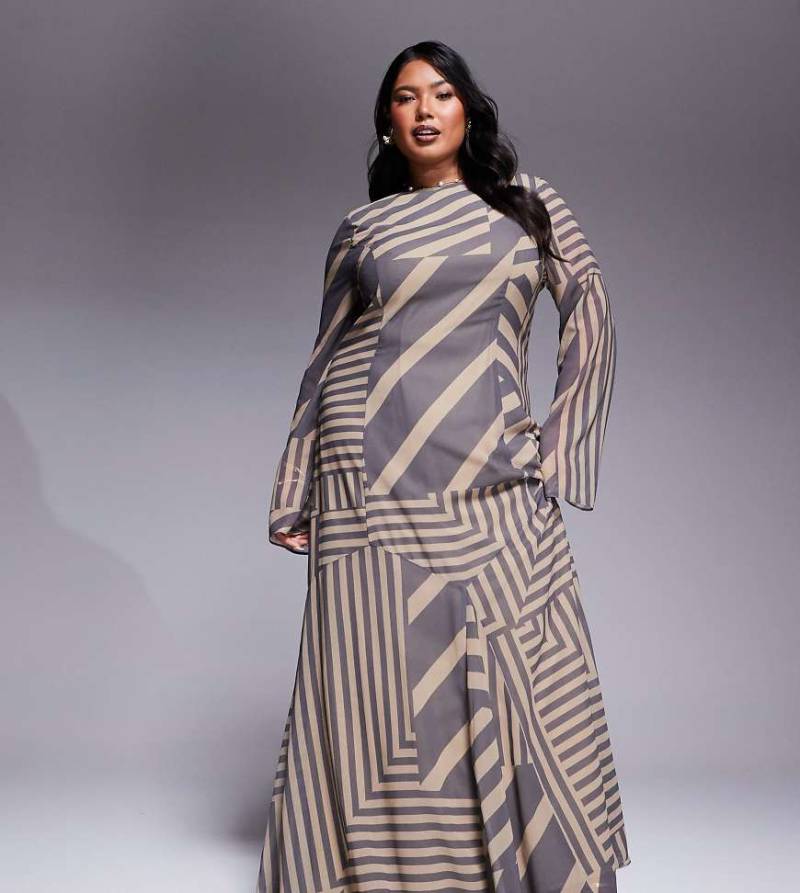 ASOS DESIGN Curve - Gestreiftes Maxikleid mit Godet-Saum-Bunt von ASOS Curve