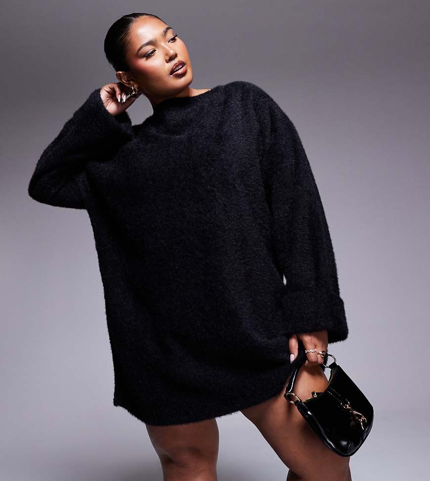 ASOS DESIGN Curve - Mini-Strickkleid aus superweichem, flauschigen Garn in Schwarz mit lockerem Schnitt von ASOS Curve