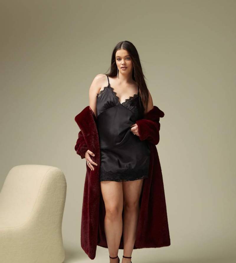 ASOS DESIGN Curve - Minirock aus Satin in Schwarz mit Spitzenbesatz von ASOS Curve
