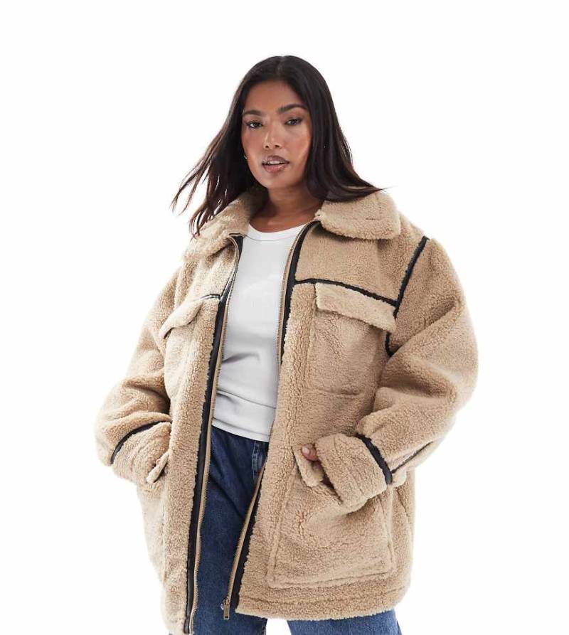 ASOS DESIGN Curve - Mittellange Jacke aus Teddyfleece in Steinbeige-Neutral von ASOS Curve