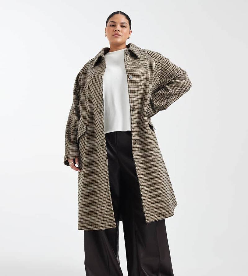 ASOS DESIGN Curve - Mittellanger Mantel mit Heritage-Karomuster und Steppfutter-Bunt von ASOS Curve