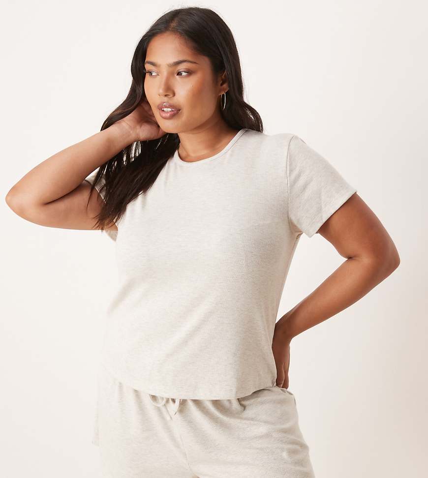 ASOS DESIGN Curve - Mix and Match - Geripptes Oversize-Pyjama-T-Shirt in Beige mit seitlichem Schlitz-Neutral von ASOS Curve