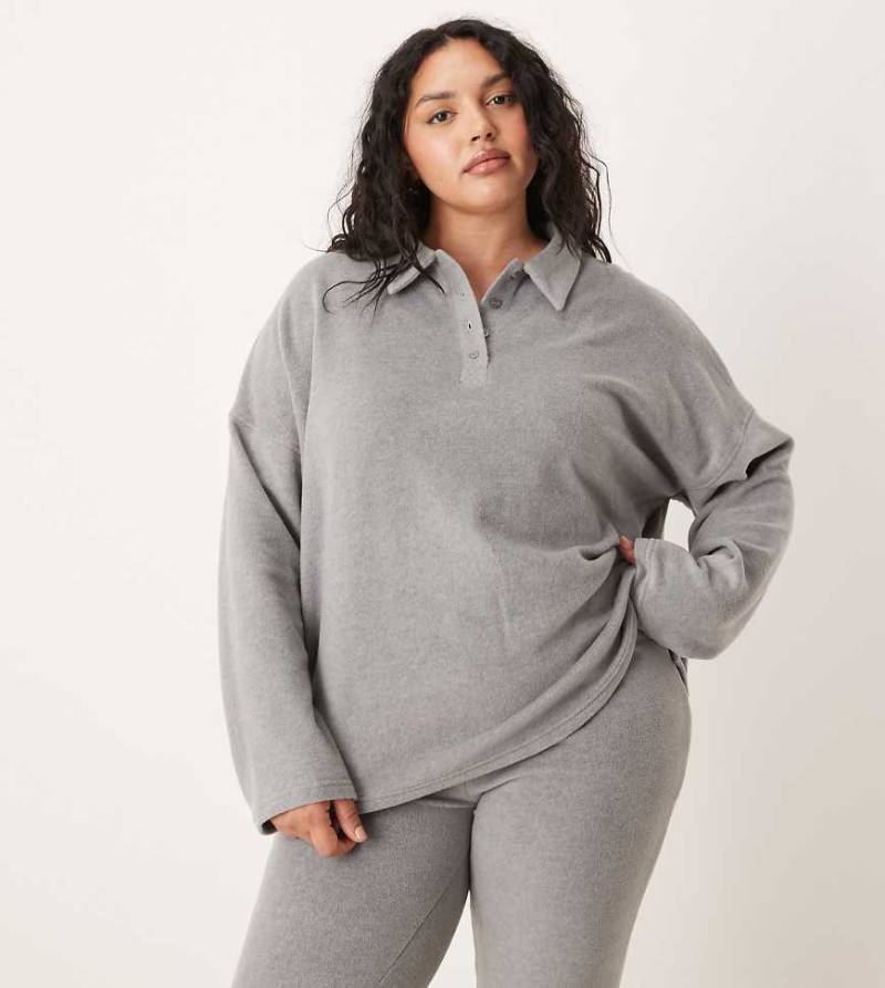 ASOS DESIGN Curve - Mix & Match - Sweatshirt aus leichtem Fleece in Hellgrau mit Kragen von ASOS Curve