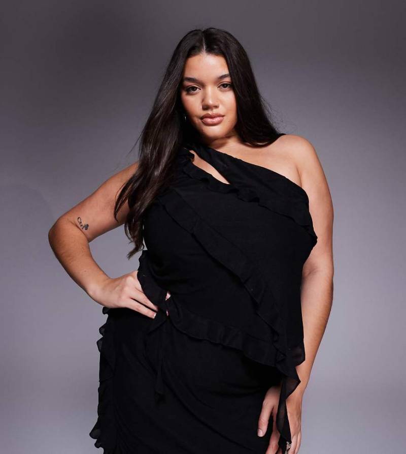 ASOS DESIGN Curve - Oberteil aus Netzstoff in Schwarz mit asymmetrischem Cut-out- und Rüschendesign, Kombiteil von ASOS Curve