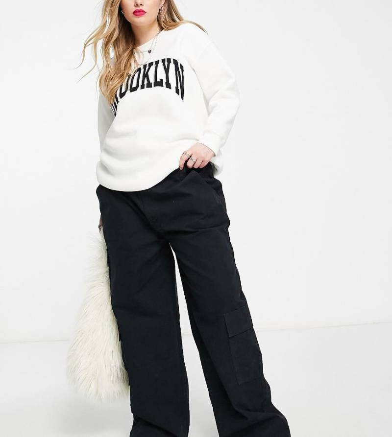 ASOS DESIGN Curve - Oversize-Cargohose in Schwarz mit mehreren Taschen von ASOS Curve