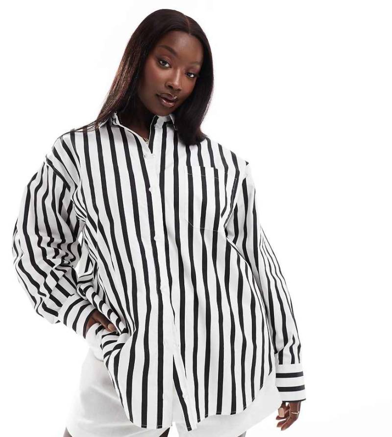 ASOS DESIGN Curve - Oversize-Hemd mit Streifen in Schwarz und Weiß-Bunt von ASOS Curve
