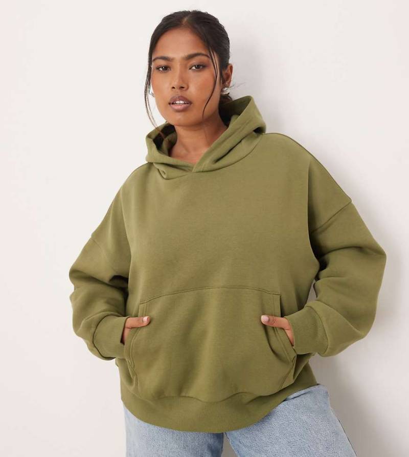 ASOS DESIGN Curve - Oversize-Kapuzenpullover in Khaki mit weicher Innenseite-Grün ASOS DESIGN Curve - Oversize-Kapuzenpullover in Khaki mit weicher Innenseite-Grün von ASOS Curve