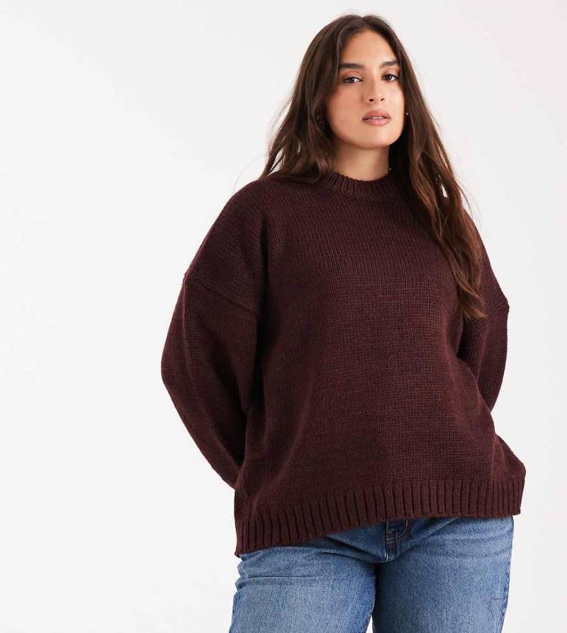 ASOS DESIGN Curve - Pullover aus Grobstrick in Burgunderrot mit Rundhalsausschnitt und abgerundetem Saum in extremer Oversize-Passform-Lila von ASOS Curve