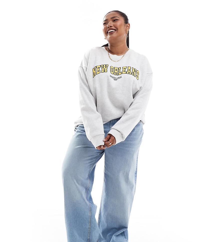 ASOS DESIGN Curve - Oversize-Sweatshirt in eisgrau meliert mit „New Orleans"-Grafikprint von ASOS Curve