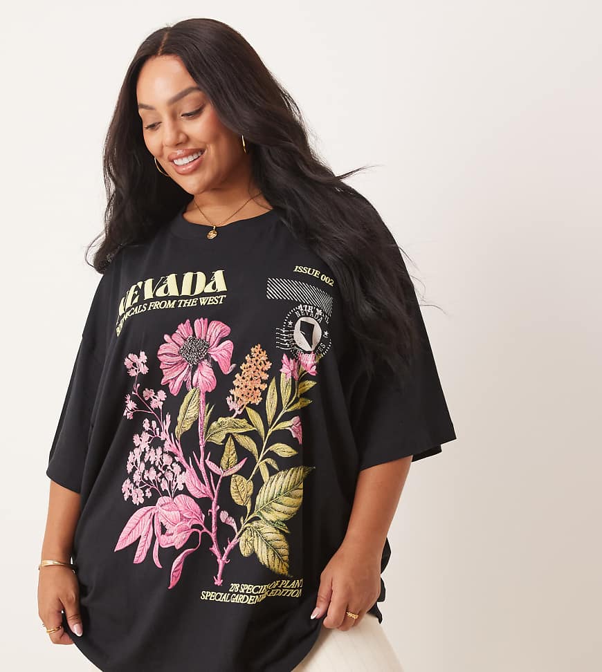 ASOS DESIGN Curve - Oversize-T-Shirt in Schwarz mit „Nevada"-Blumen-Grafikprint von ASOS Curve