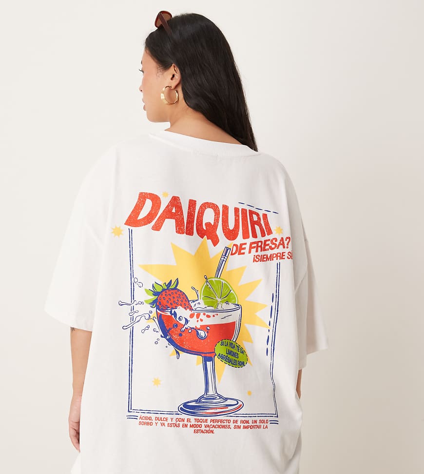 ASOS DESIGN Curve - Oversize-T-Shirt in Weiß mit „Daiquiri"-Cocktail-Print ASOS DESIGN Curve - Oversize-T-Shirt in Weiß mit „Daiquiri"-Cocktail-Print von ASOS Curve
