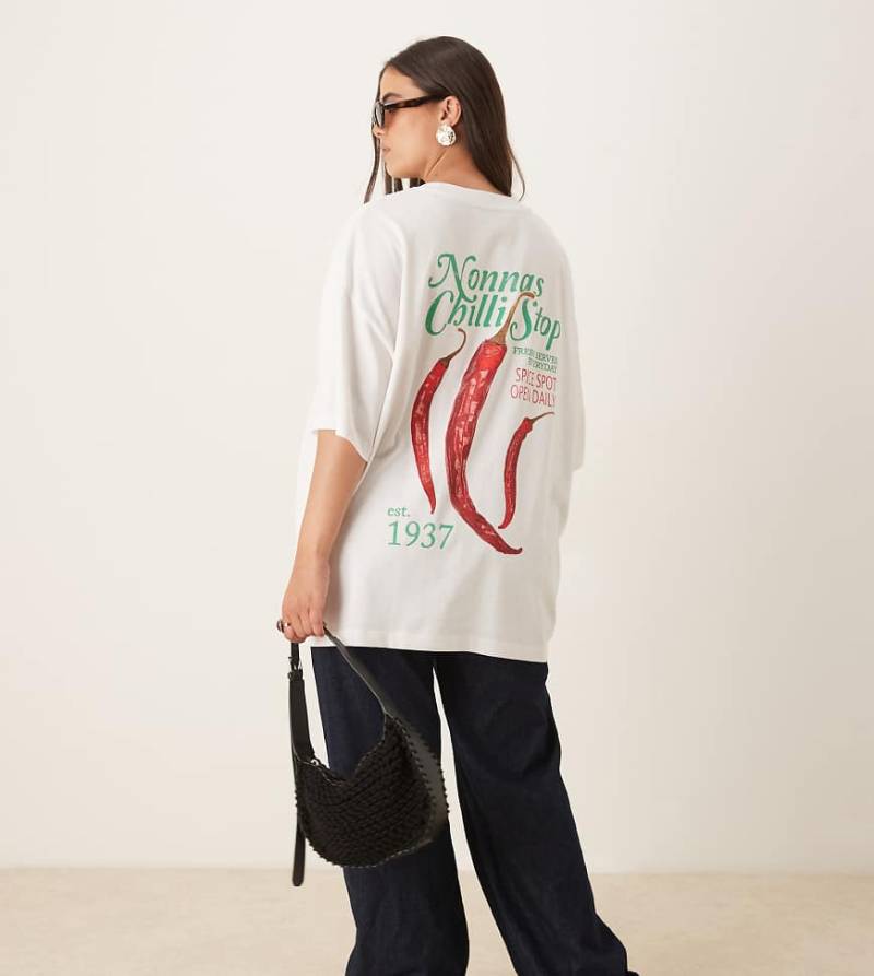 ASOS DESIGN Curve - Oversize-T-Shirt in Weiß mit Chili-Print von ASOS Curve