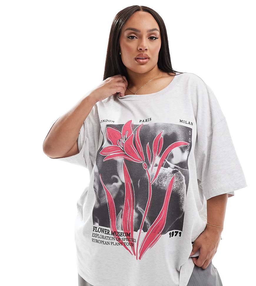 ASOS DESIGN Curve - Oversize-T-Shirt in meliertem Eisgrau mit floralem Grafikprint von ASOS Curve