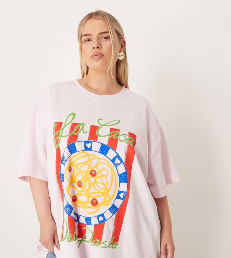 ASOS DESIGN Curve - Oversized-T-Shirt in Rosa mit „Pasta"-Grafik von ASOS Curve
