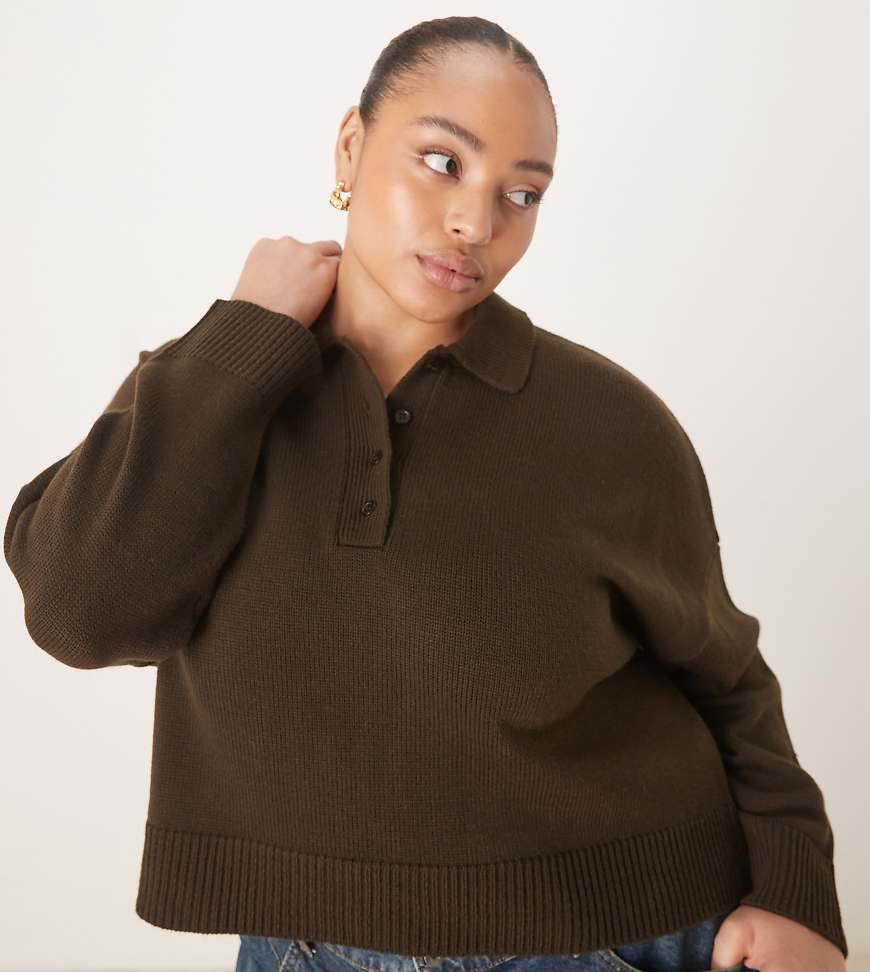 ASOS DESIGN Curve - Polohemd aus Strick in Schokobraun-Brown von ASOS Curve