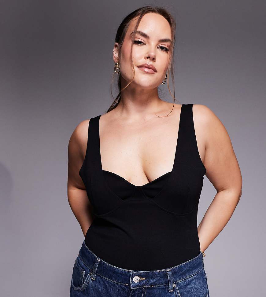 ASOS DESIGN Curve - Polyamid-Body in Schwarz mit U-Ausschnitt von ASOS Curve
