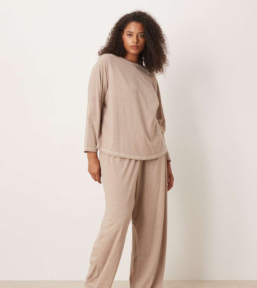 ASOS DESIGN Curve - Pyjama in Braun meliert mit langärmligem Shirt und Hose mit weitem Bein-Grau von ASOS Curve