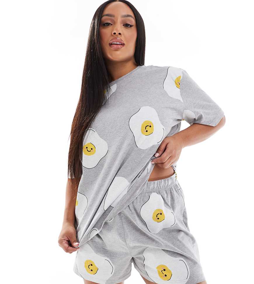 ASOS DESIGN Curve - Pyjama in meliertem Grau mit Spiegelei-Print, aus Oversize-T-Shirt und Shorts von ASOS Curve